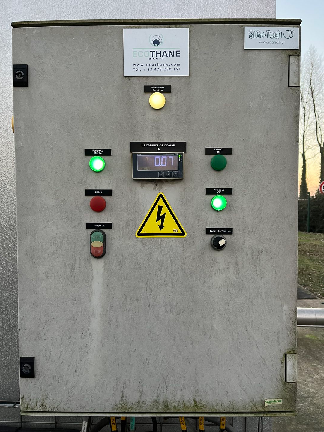 This theoretical study convinced the customer to carry out an in situ test by comparing 2 identical AHUs used as controls, one fitted with standard filters and the other with premium filters.